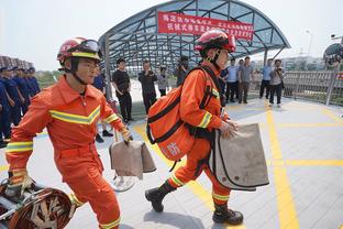 麦克布莱德成本赛季第2位不加时打满全场球员 首人为队友哈特